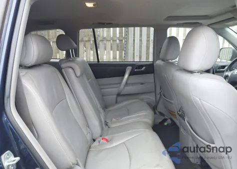 2013 Toyota Highlander Se V6 from USA, damaged, VIN 5TDBK3EH3DS265825